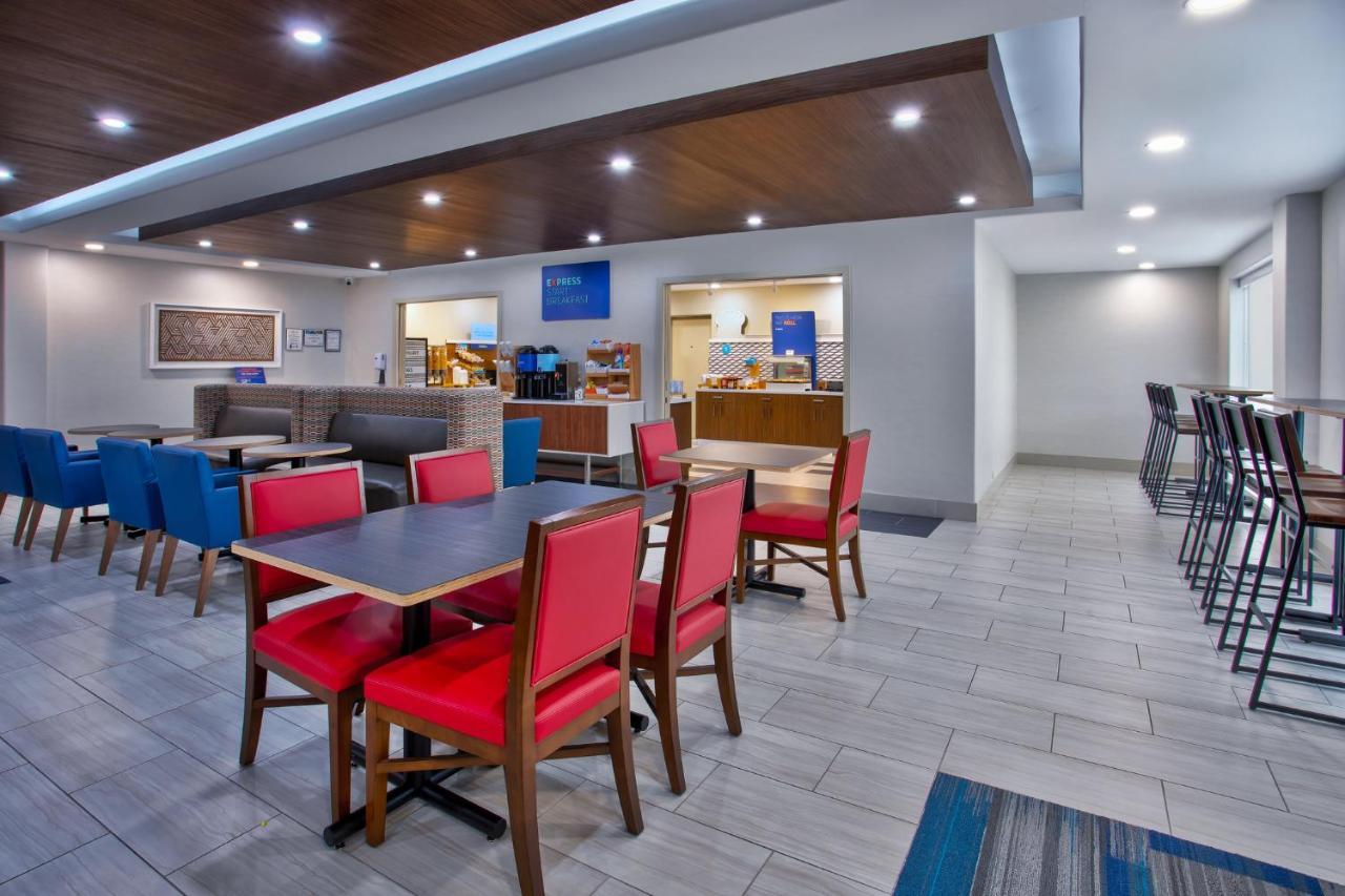 Holiday Inn Express Hotel And Suites Katy By Ihg Exterior foto